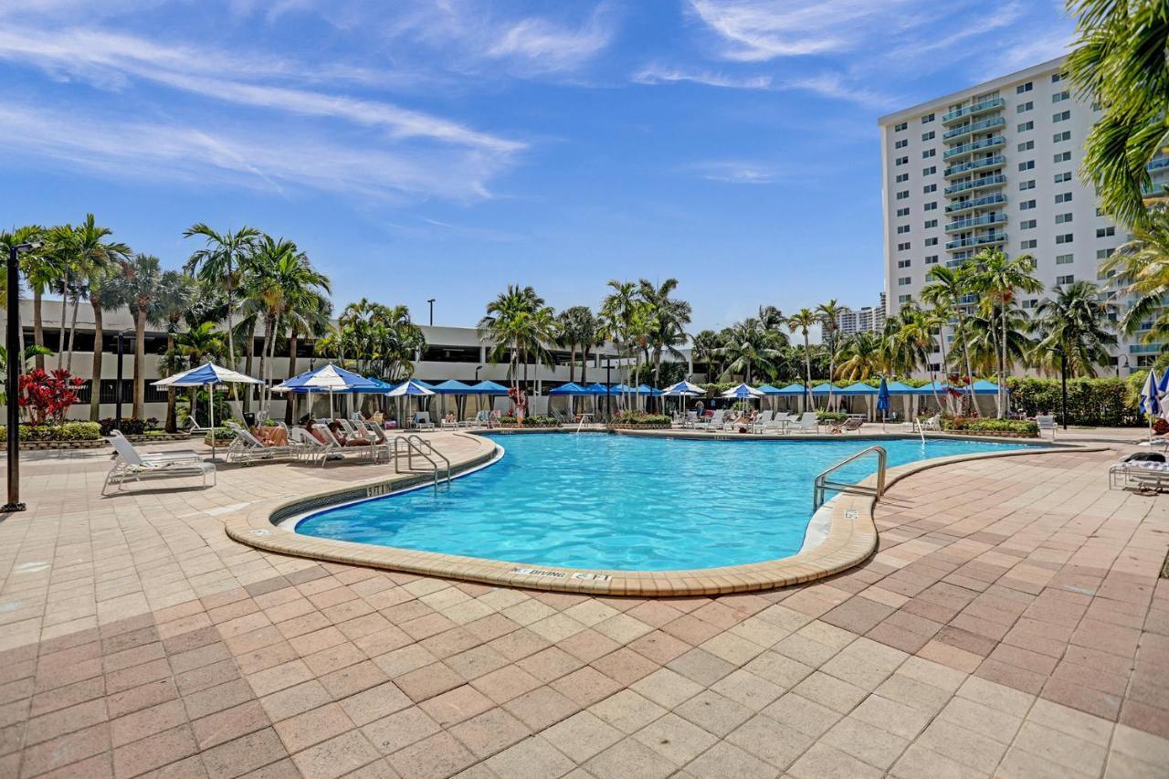 Ocean Reserve Condominium Miami Beach Exterior photo