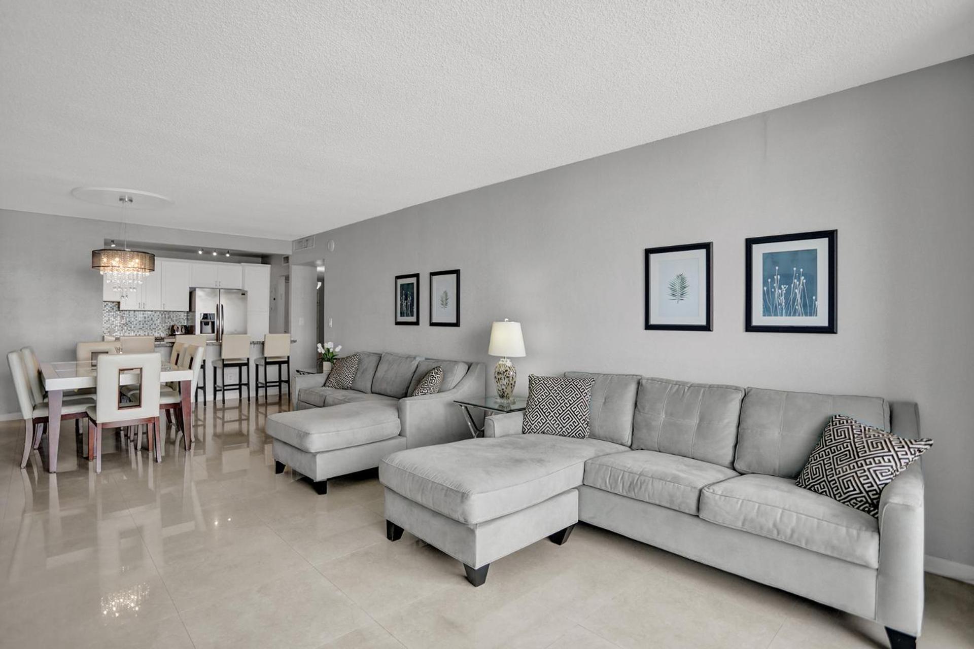 Ocean Reserve Condominium Miami Beach Room photo