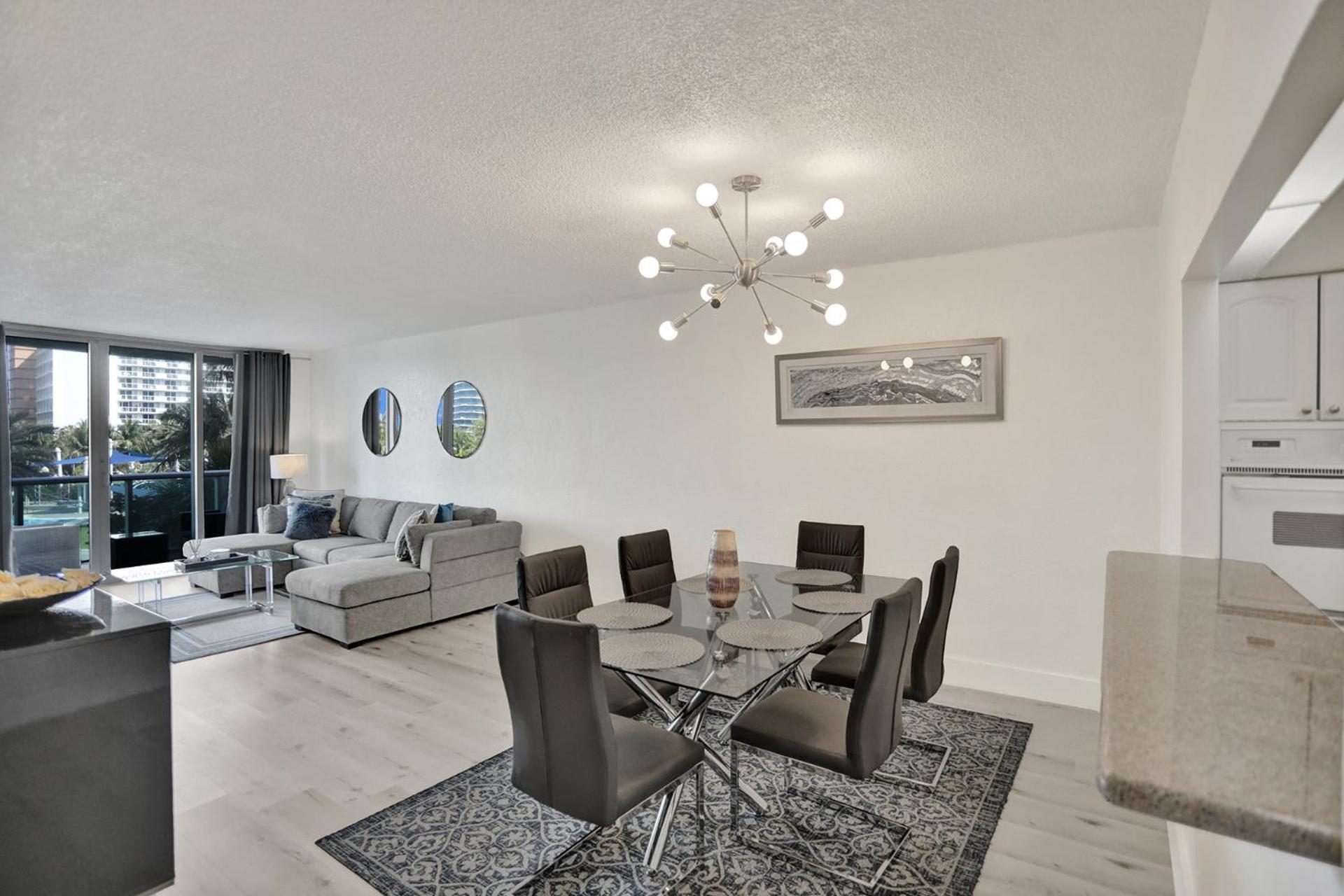 Ocean Reserve Condominium Miami Beach Room photo